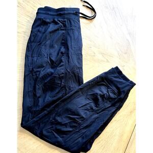 CRZ YOGA Joggers Black Pinstripe Ruched Feathery-Fit Dance Studio Style Sz 8/10